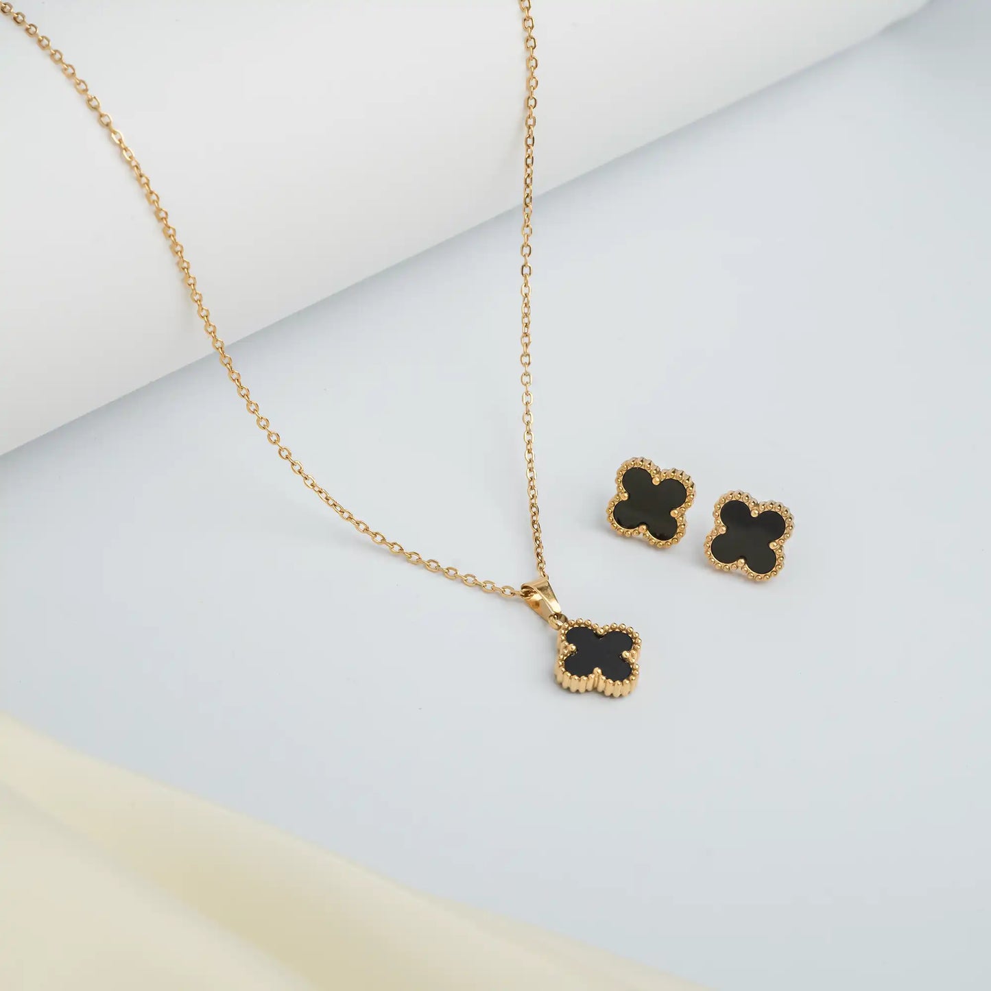 golden necklace clover pendant and studs set